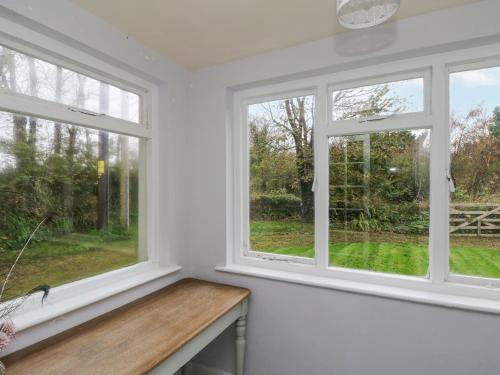 Trenouth Cottage - image 13
