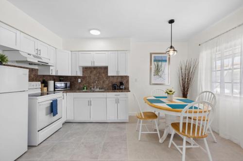 Sunset Inn - Hallandale Beach - Hollywood, FL