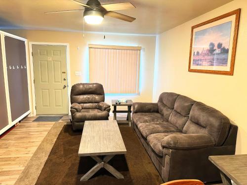 Westerner Motel in เชดรอน (เนแบรสกา)