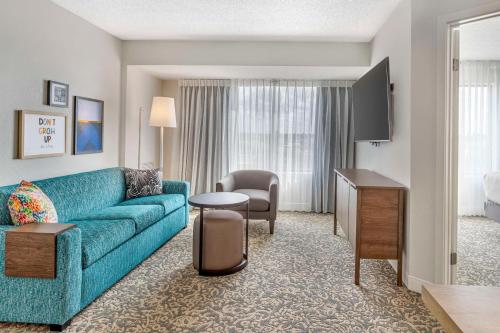 Two Bedroom Suite with Two Queen Beds image 3