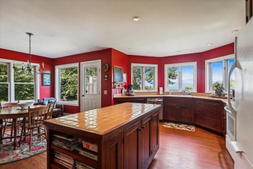 Gin Brook Estate in Stowe, USA