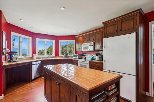 Gin Brook Estate in Stowe, USA