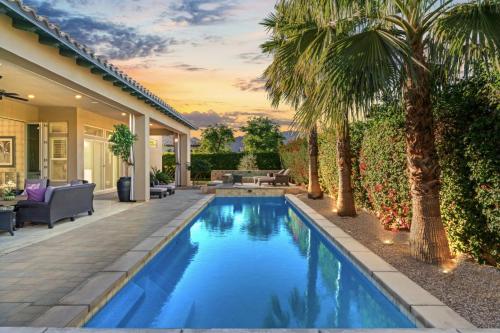 Luxury Griffin Estate 4900sf Compound Pure luxury WALK TO COACHELLA AND STAGECOACH in La Quinta, USA