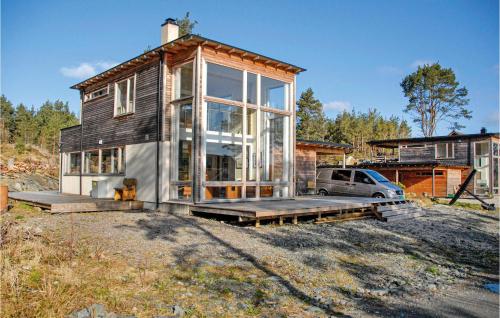 Viesnīcas āriene, 3 Bedroom Awesome Home In Mosterhamn in Mosterhamn