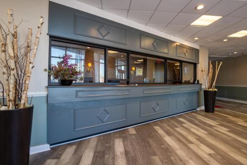 Dominion Inn and Suites