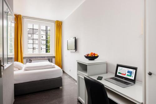 Hotelzimmer in Düsseldorf 16 Hotel Heidelberger Hof in Düsseldorf, Deutschland