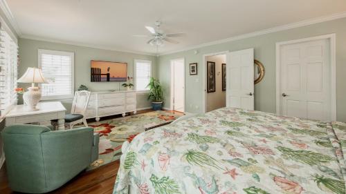 Brisa Fresca by Last Key Realty in Key West, USA