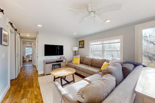 Northern Nook in Maple City, USA