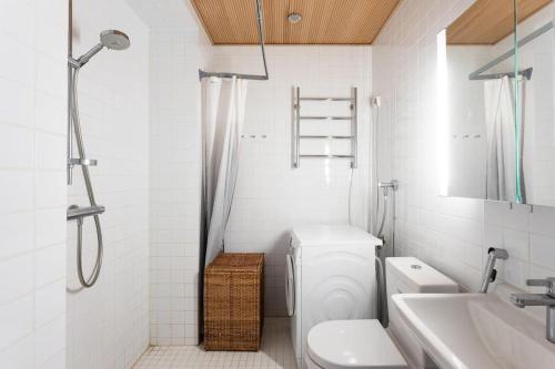 Central 2 Bedroom 2 Full Bathroom Executive Suite, Helsinki (photo 8)