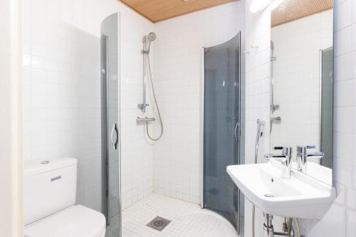 Central 2 Bedroom 2 Full Bathroom Executive Suite, Helsinki (photo 10)