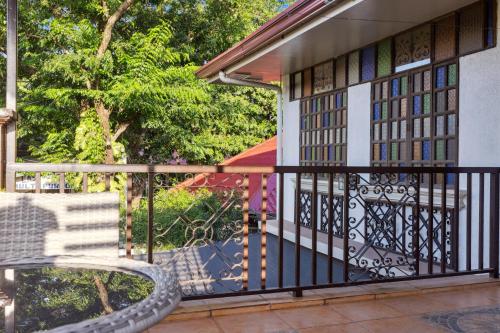 Facilities, Cozy Las Pinas Haven with Big Garden, Pet Friendly - Near Super Market and the Airport near SM Center Las Piñas