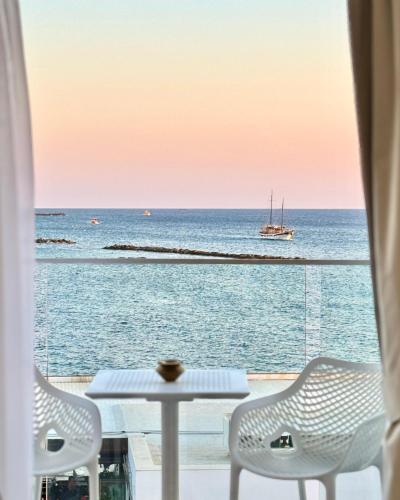 THE OCEAN - Luxury Apartment at the Harbor, Paphos (fotografie 3)
