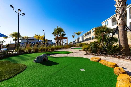Luxury 6BR Family Villa w Pool Jacuzzi n Fun in Orlando in Kissimmee, USA