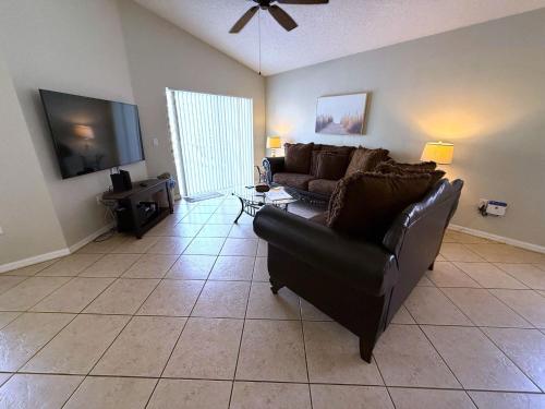 Southern Dunes - Golf Course Views Villa in Haines City, USA