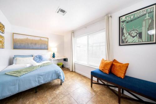 Pool House Near Chinatown Vegas WIFl-Sleeps 9, Las Vegas (foto 5)