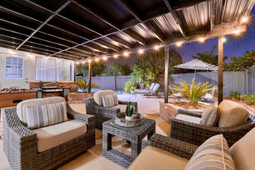 Massive 5BR Resort Style Retreat with Heated Pool in Serra Mesa