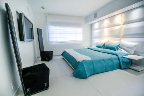 Casa Grande Suites on Ocean Drive - image 6