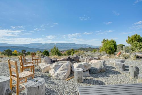 Near Skiing Mtn-View Getaway in Eagle! Near Skiing Mtn-View Getaway in Eagle!