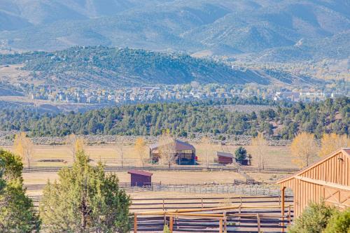 Near Skiing Mtn-View Getaway in Eagle! Near Skiing Mtn-View Getaway in Eagle!
