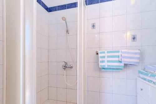 One-Bedroom Apartment with Terrace image 10