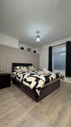 4 bedroom near city center