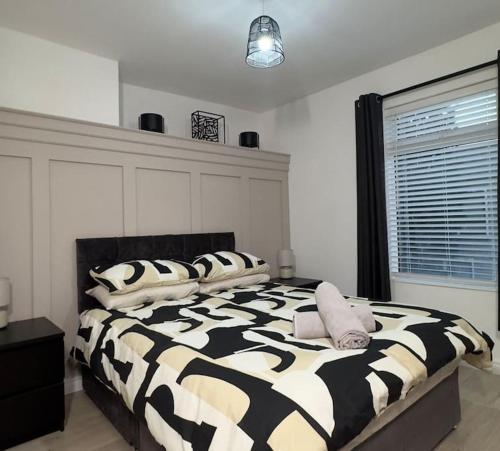 4 bedroom near city center 4