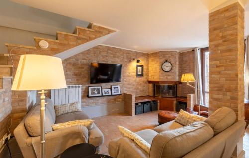  Lovely Home In Castiglione Del Lago in Castiglione del Lago