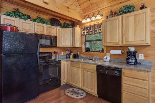 A Bearz Haven cabin - image 4