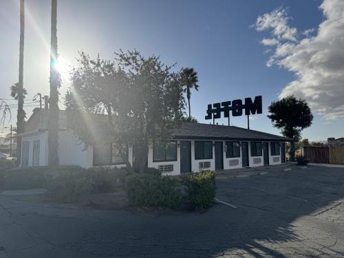 . Sun Leisure Motel
