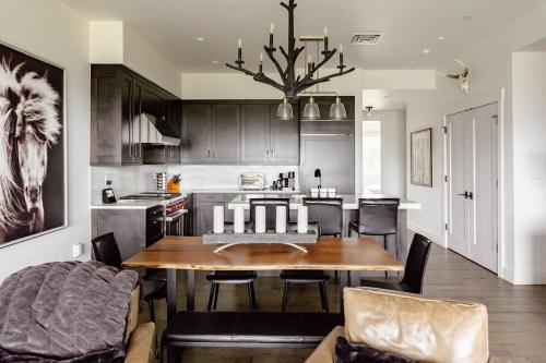 Moonlight Luxury Suites 1 in Big Sky, USA
