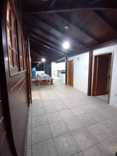 Praia tranquila para descansar Zimbros Bombinhas in Sertaozinho