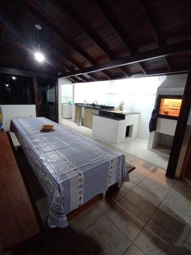 Praia tranquila para descansar Zimbros Bombinhas in Sertaozinho