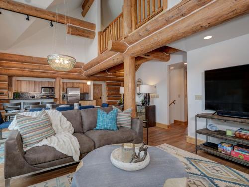 Powder Ridge Cabin Rosebud 26 in Big Sky, USA