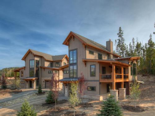 Homestead Chalet 14 Claim Jumper in Big Sky, USA