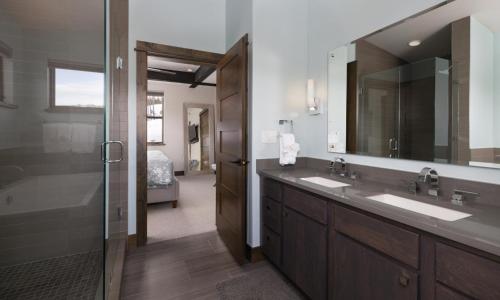 Homestead Chalet 14 Claim Jumper in Big Sky, USA