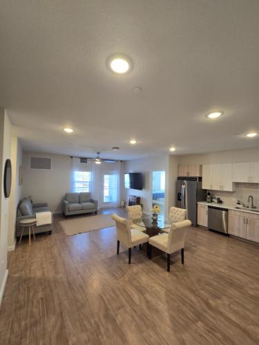 Luxury Apartment Living in Albuquerque, USA