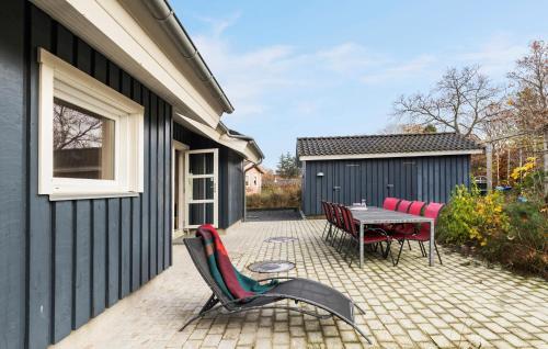 Vista exterior, Gorgeous Home In Glesborg With Sauna in Fjellerup