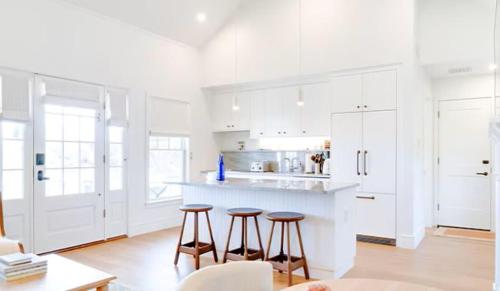 Canoe Place Inn & Cottages in Hampton Bays (NY)