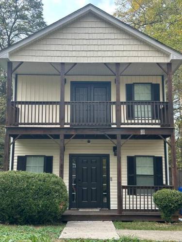 Spacious Atlanta Duplex 3 BRs in Atlanta, USA