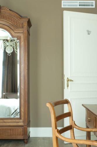 Guesthouse Recour - image 9