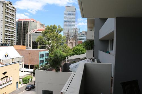 フリスコ サービスド アパートメンツ