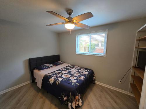 3 bedroom w indoor pool hotub in Silver Spring, USA