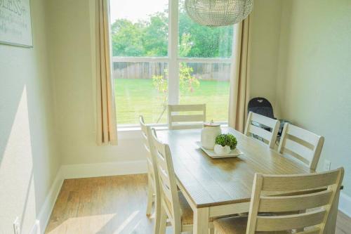 The Haven on Loveless Street with Game Room The Haven on Loveless Street with Game Room