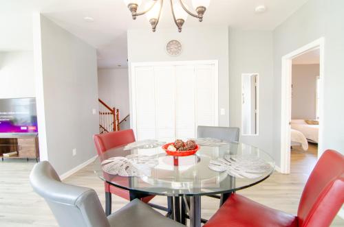 Near NYC Spacious 4 bedroom 2 and a half bath in North Bergen, USA