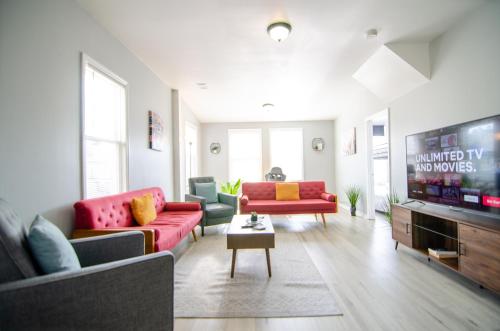 Near NYC Spacious 4 bedroom 2 and a half bath in North Bergen, USA