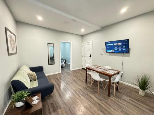 Modern 3 bed 2 bath Near NYC in North Bergen, Vereinigte Staaten von Amerika
