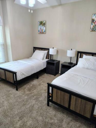 Crescent Heights Manor in Rowlett, USA