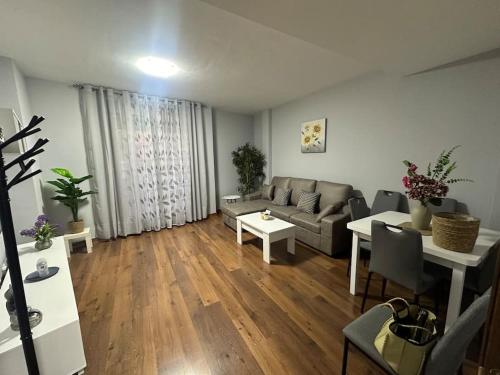 Apartamento plaza de la cruz in Kazalegas