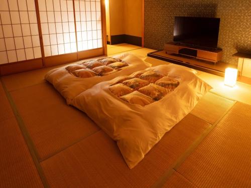 Japanese-Style Room with Standard Dinner and Breakfast (South Building) - Non-Smoking
