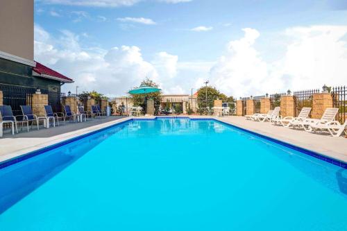 La Quinta by Wyndham Alvarado in Alvarado, USA